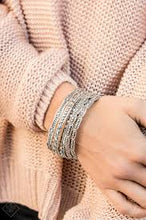 Load image into Gallery viewer, Fashion fix set- Sunset sightings November 2019
