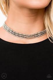 Full Reign- white choker necklace
